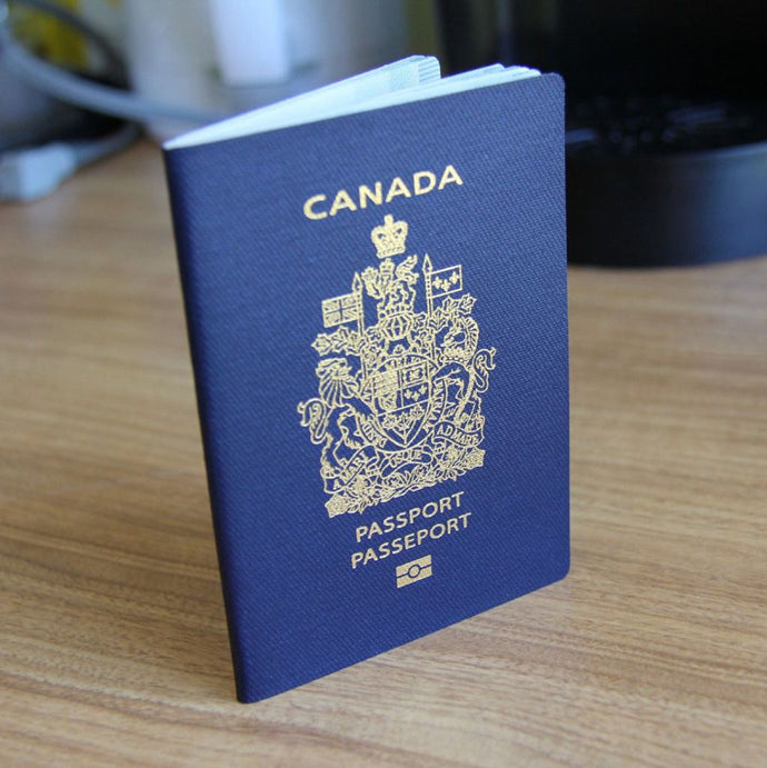 Canadian Passport và Travel Document